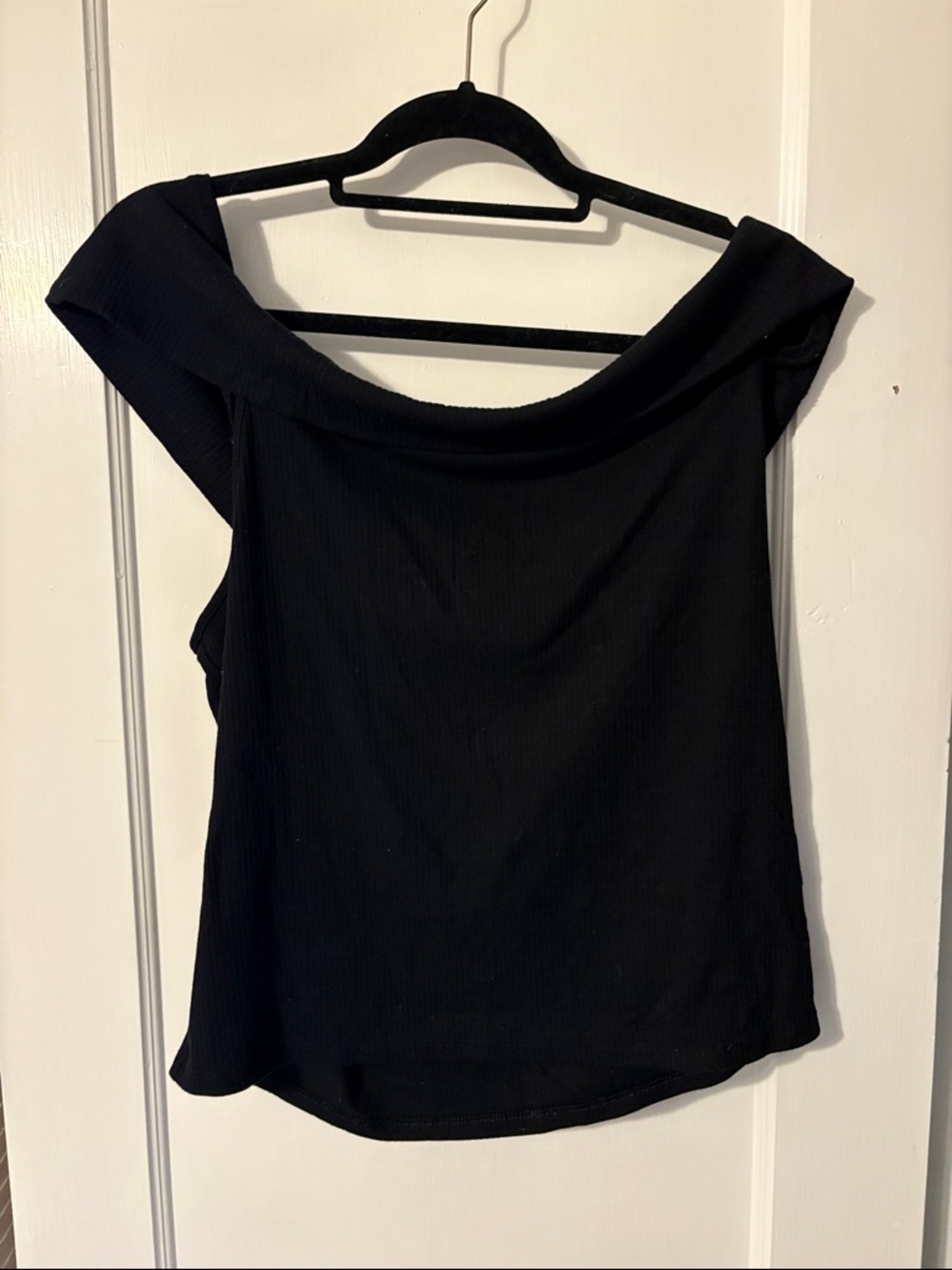 Old Navy Black Off-Shoulder Top